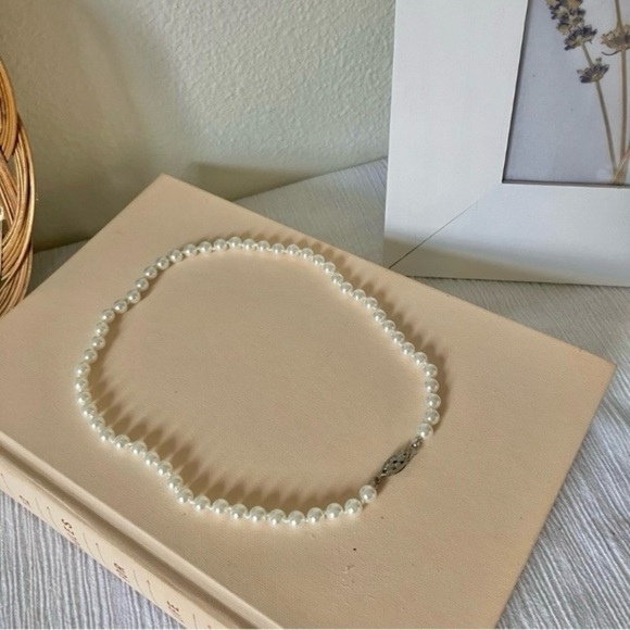 Pearl Necklace Vintage “Inga”  16.5” Hand Knotted Silver Marquise Fishhook Class - Picture 4 of 9